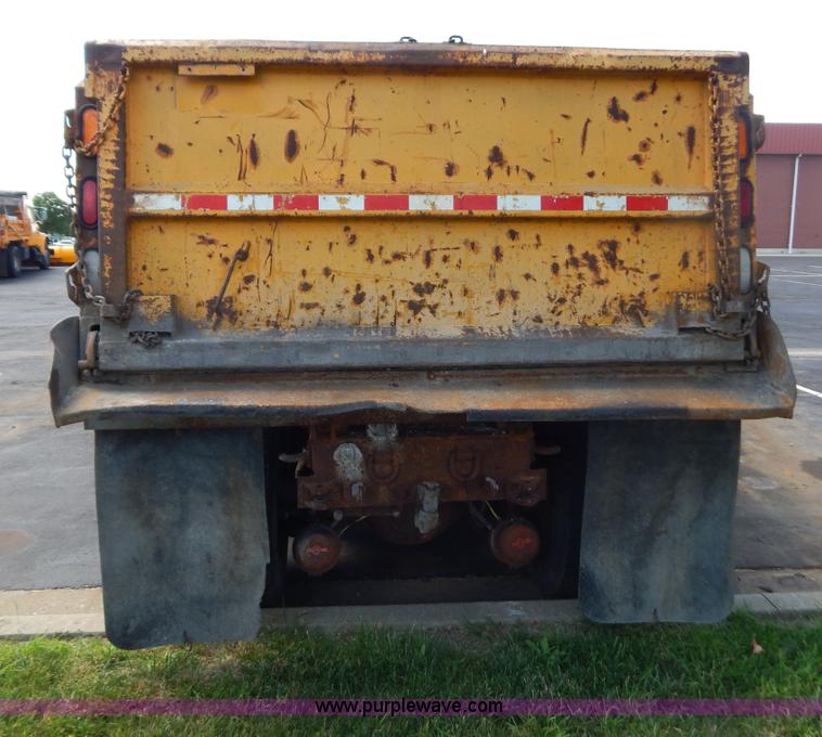 image for item G3483 1999 International 4900 tandem axle dump truck