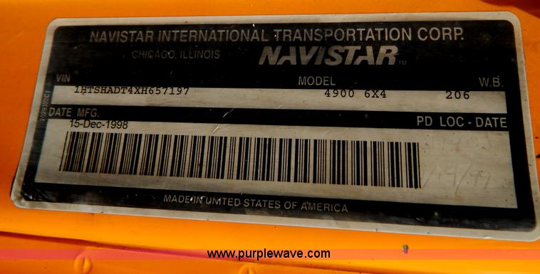 image for item G3483 1999 International 4900 tandem axle dump truck