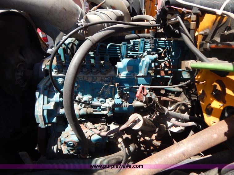 image for item G3484 1997 International 4900 dump truck