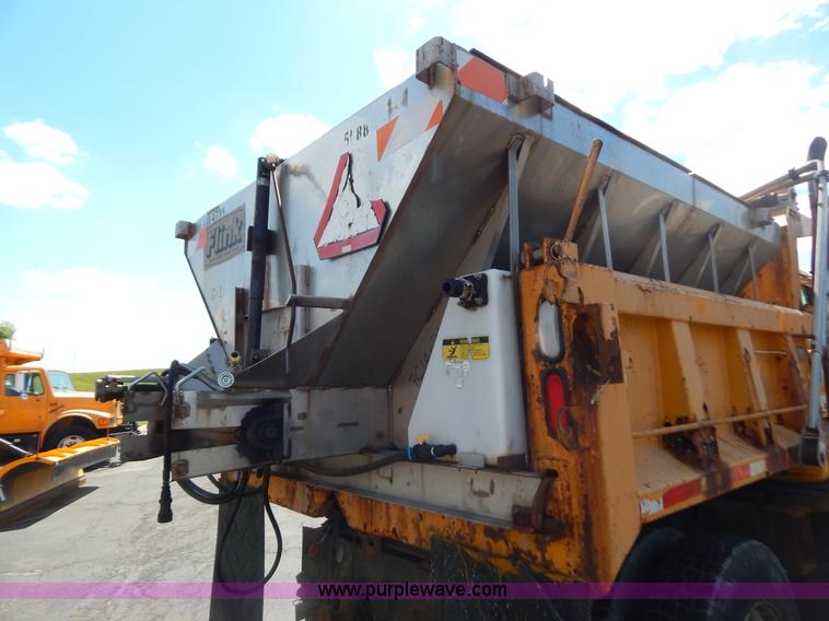 image for item G3484 1997 International 4900 dump truck