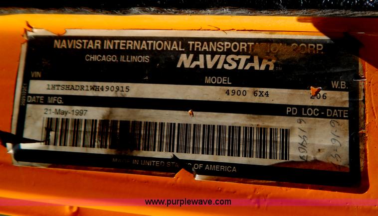 image for item G3485 1998 International 4900 tandem axle dump truck