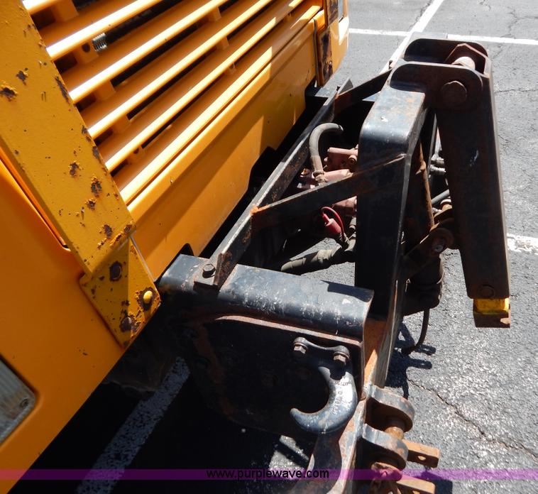 image for item G3486 1999 International 4900 dump truck