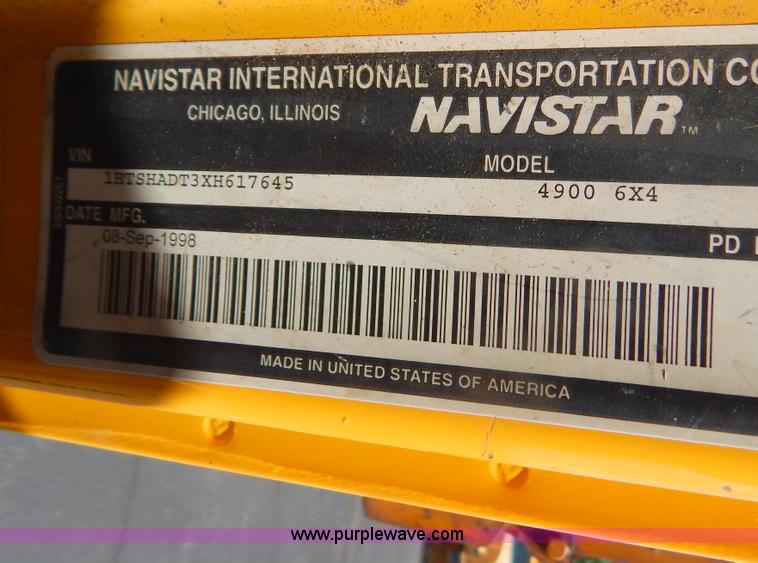 image for item G3486 1999 International 4900 dump truck