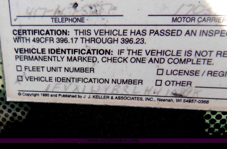 image for item G3495 1990 Freightliner FLC112SD 10 yard concrete mixer