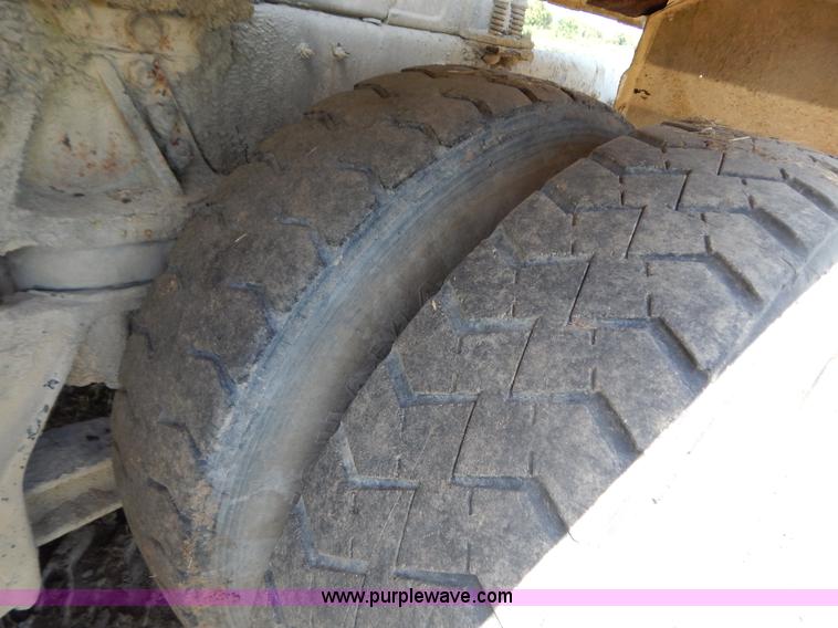 image for item G3496 1993 Ford LT8000 9 cu. yd. concrete mixer