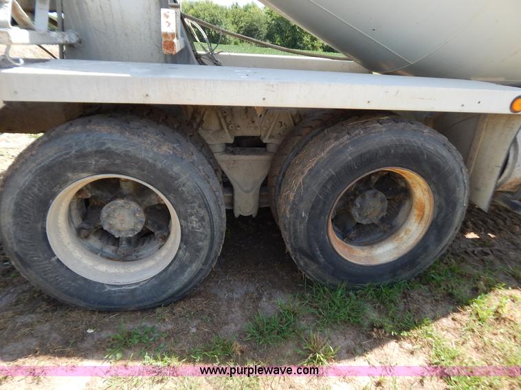image for item G3496 1993 Ford LT8000 9 cu. yd. concrete mixer