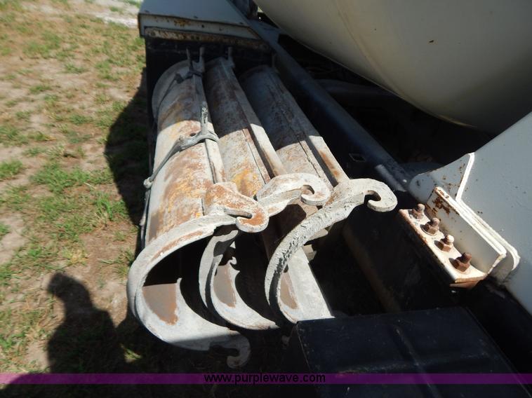 image for item G3496 1993 Ford LT8000 9 cu. yd. concrete mixer