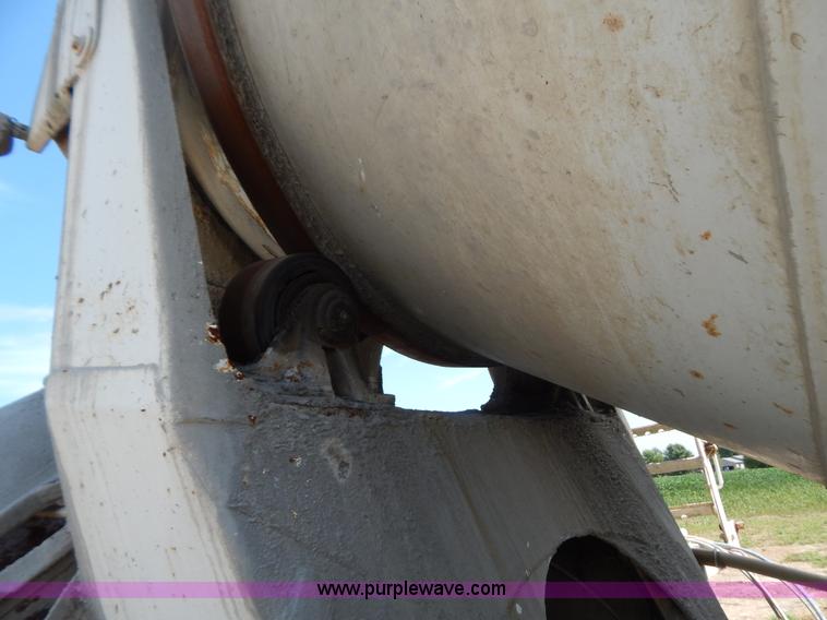 image for item G3496 1993 Ford LT8000 9 cu. yd. concrete mixer