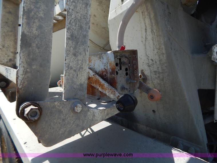 image for item G3496 1993 Ford LT8000 9 cu. yd. concrete mixer