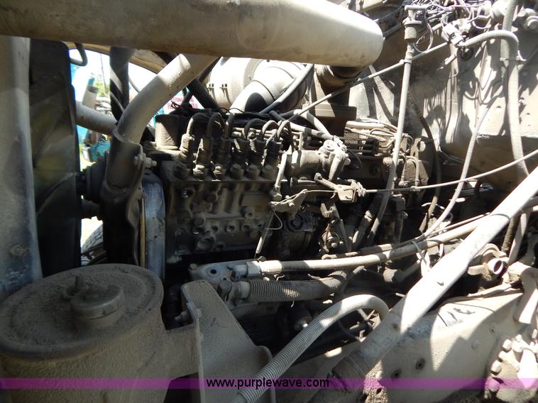 image for item G3496 1993 Ford LT8000 9 cu. yd. concrete mixer