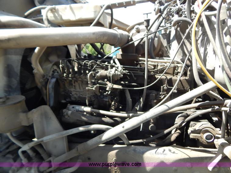 image for item G3496 1993 Ford LT8000 9 cu. yd. concrete mixer