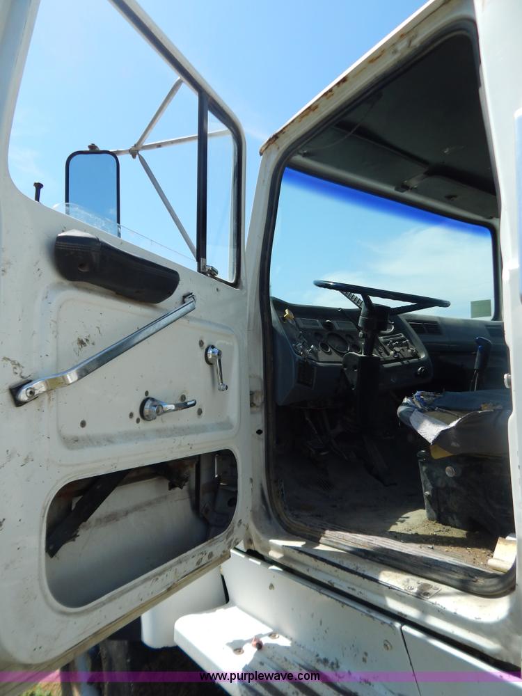 image for item G3496 1993 Ford LT8000 9 cu. yd. concrete mixer
