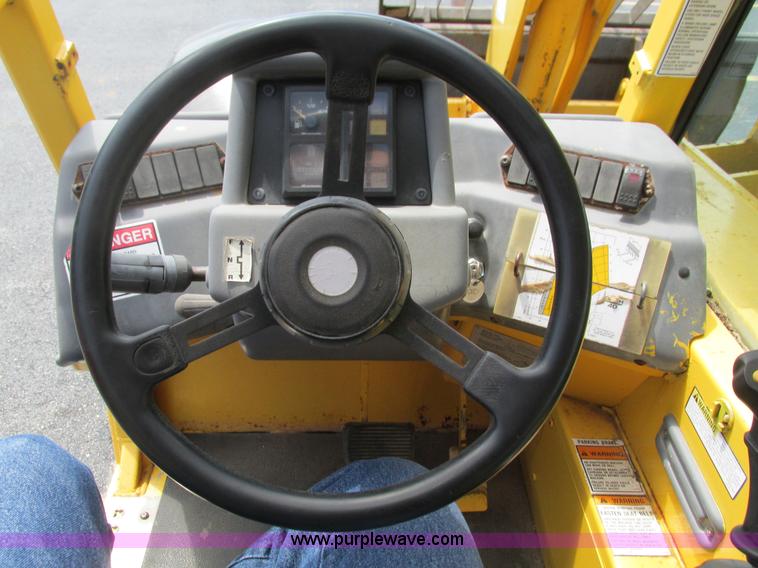 image for item G9449 Gehl DL6H telehandler