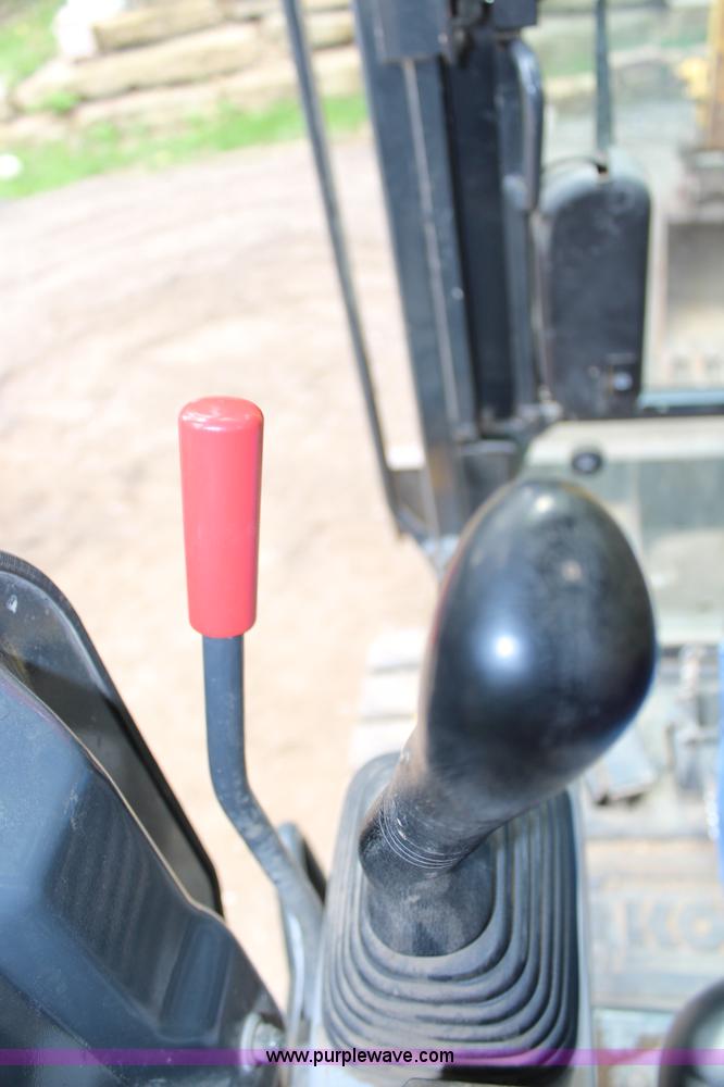 image for item H6607 2007 Komatsu PC40MR-2 mini excavator