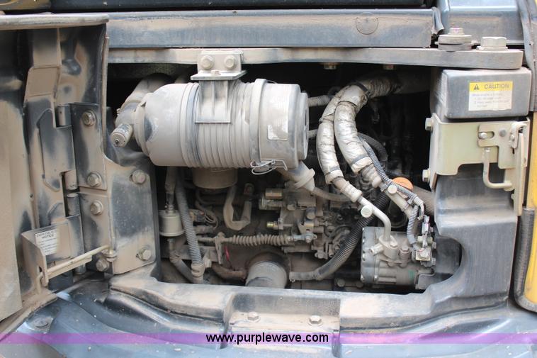 image for item H6607 2007 Komatsu PC40MR-2 mini excavator