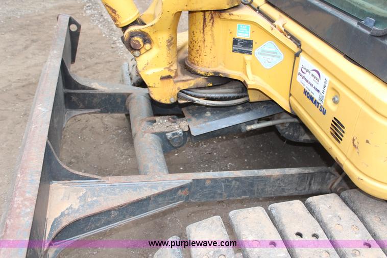 image for item H6607 2007 Komatsu PC40MR-2 mini excavator