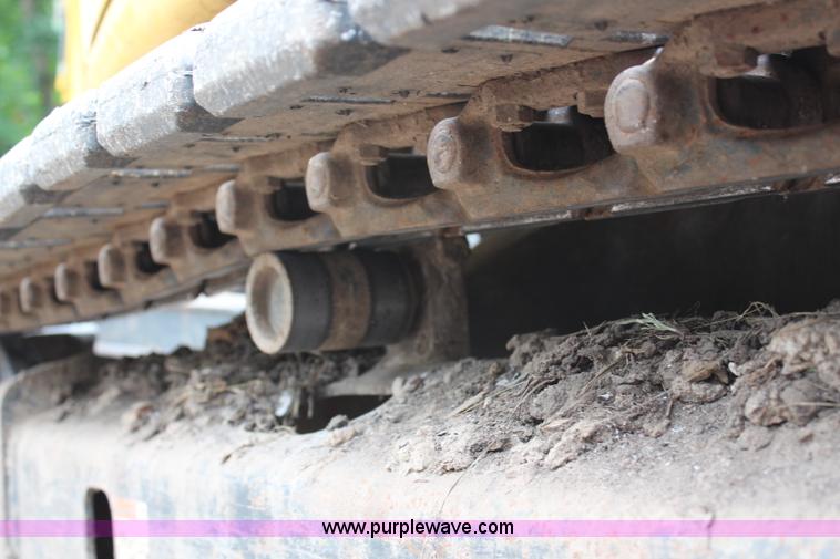 image for item H6607 2007 Komatsu PC40MR-2 mini excavator