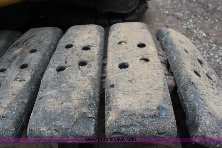 image for item H6607 2007 Komatsu PC40MR-2 mini excavator