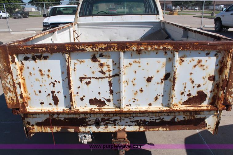 image for item H6629 1989 Chevrolet R3500 Crew Cab pickup truck