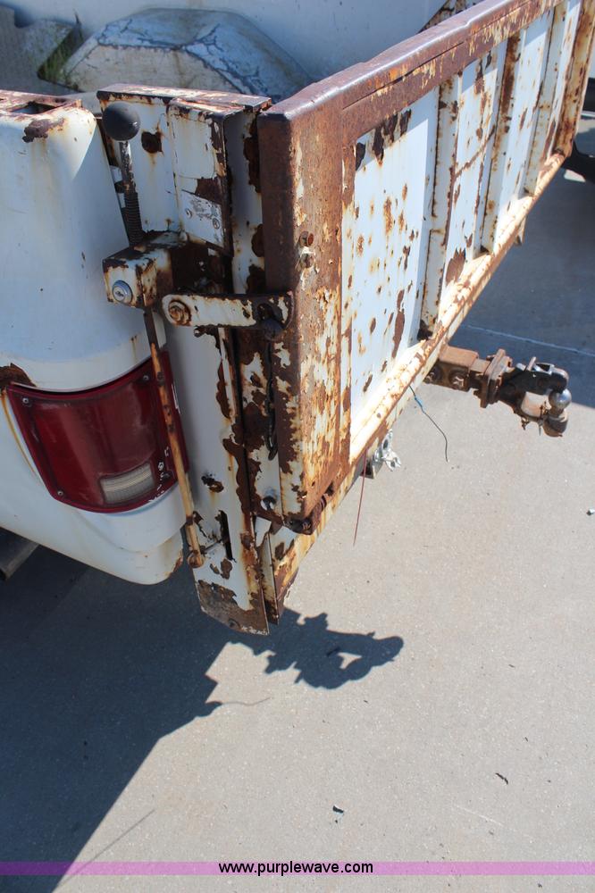 image for item H6629 1989 Chevrolet R3500 Crew Cab pickup truck