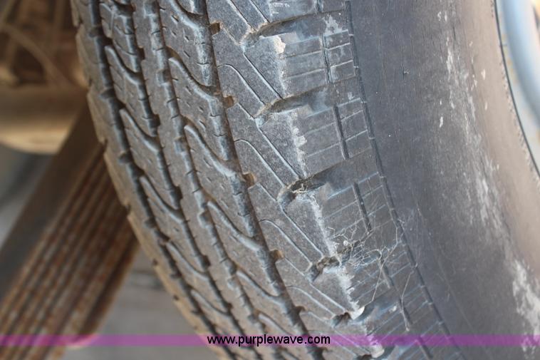 image for item H6629 1989 Chevrolet R3500 Crew Cab pickup truck