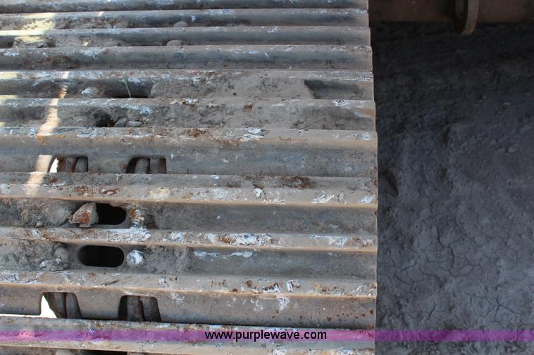 image for item H6658 1979 John Deere 690B excavator