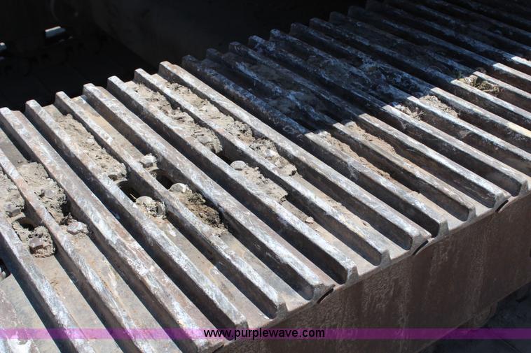 image for item H6658 1979 John Deere 690B excavator