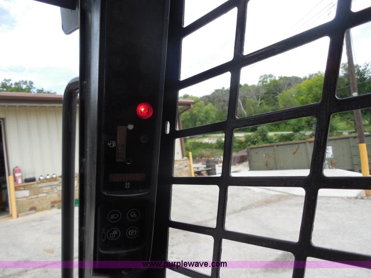 image for item H6681 2005 Case 445 skid steer