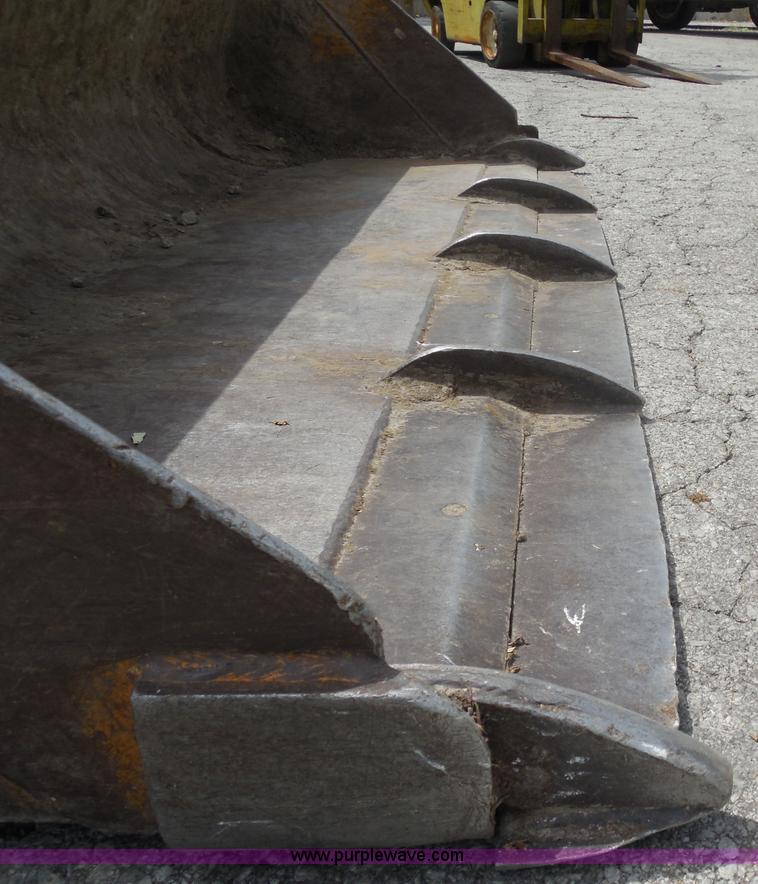 image for item H6681 2005 Case 445 skid steer