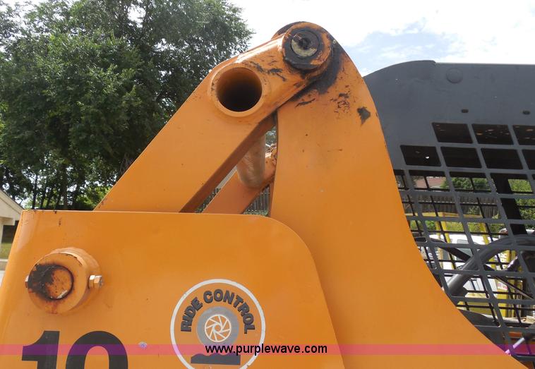 image for item H6681 2005 Case 445 skid steer