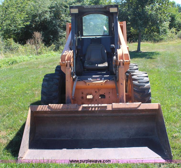 image for item H6683 2005 Case 440 skid steer