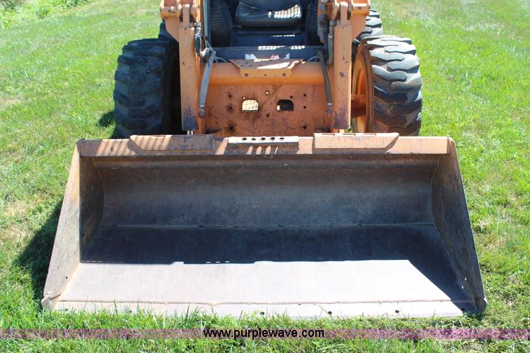image for item H6683 2005 Case 440 skid steer