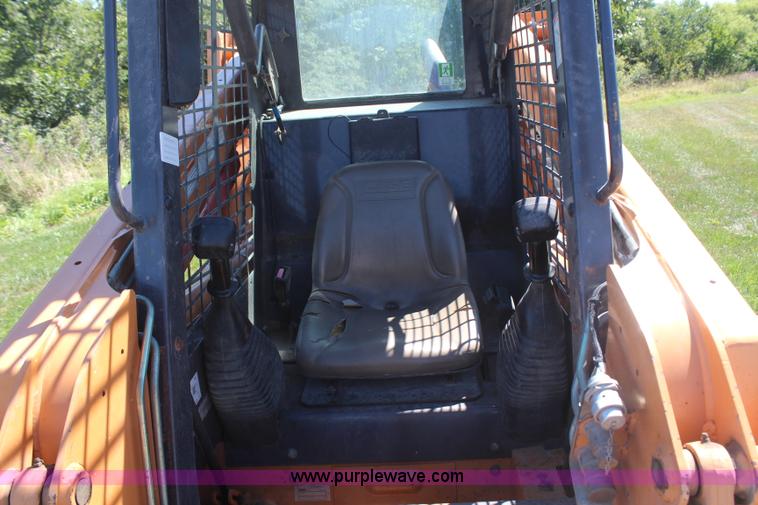 image for item H6683 2005 Case 440 skid steer