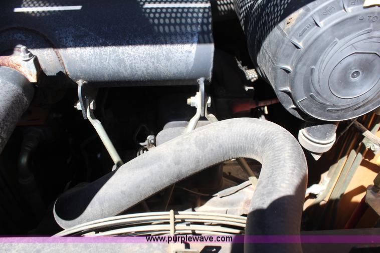 image for item H6683 2005 Case 440 skid steer