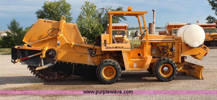 image for item H6688 1996 Ditch Witch 7610DD concrete wheel saw