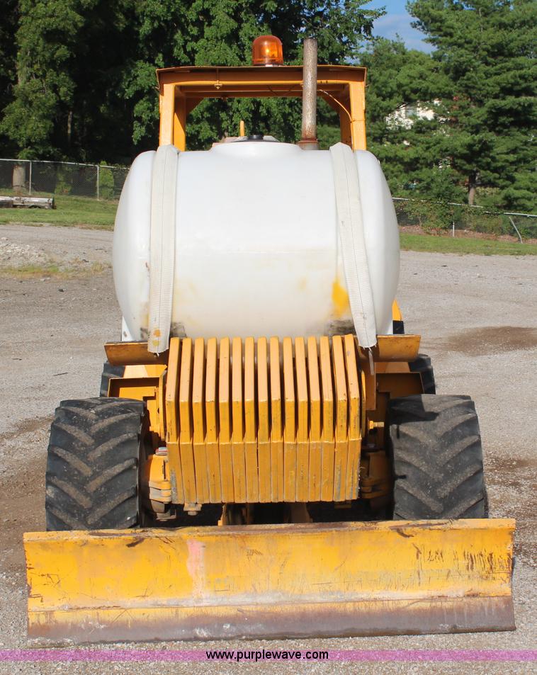 image for item H6688 1996 Ditch Witch 7610DD concrete wheel saw