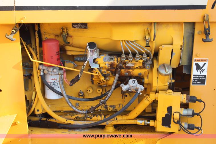 image for item H6688 1996 Ditch Witch 7610DD concrete wheel saw