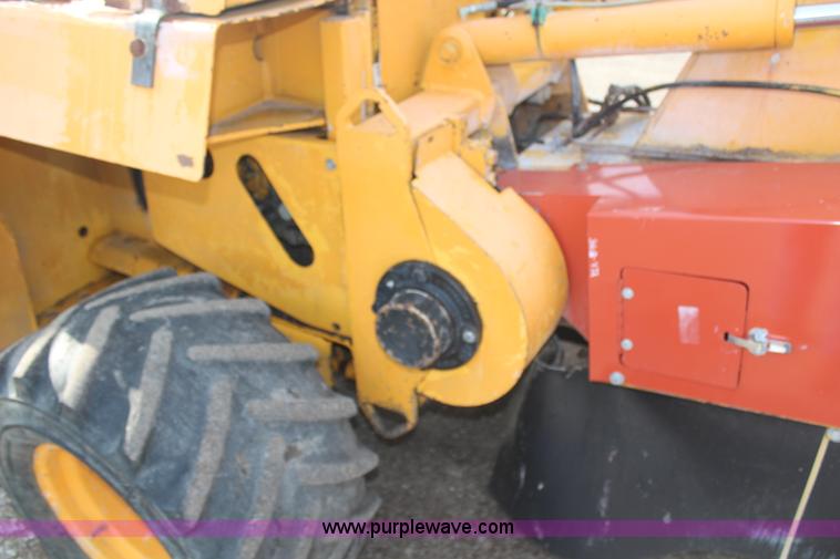 image for item H6688 1996 Ditch Witch 7610DD concrete wheel saw