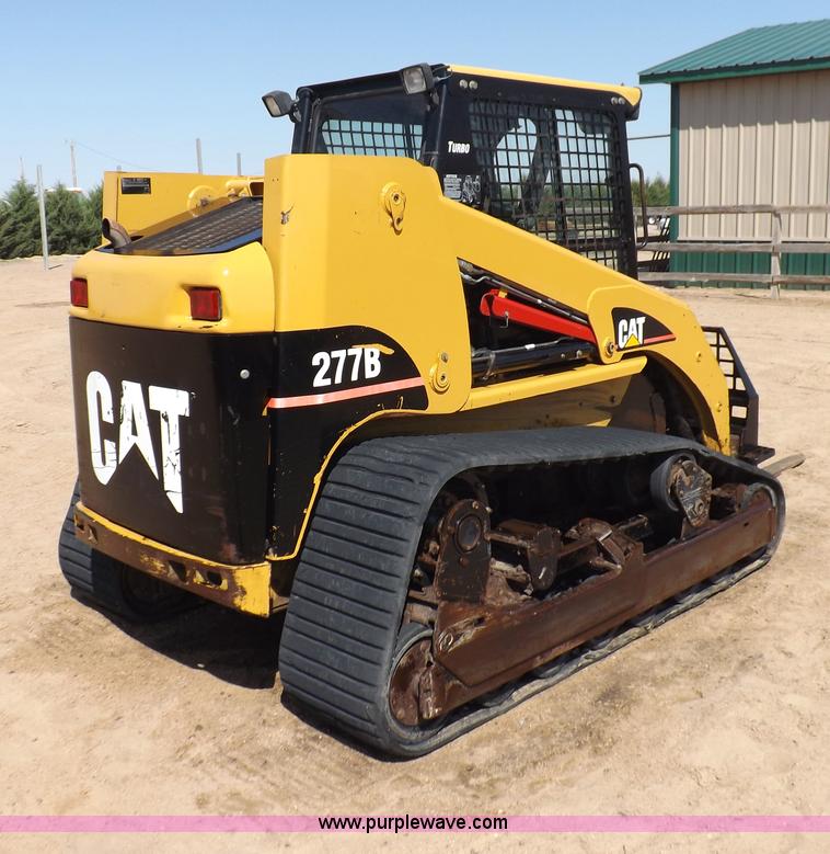 image for item I7604 2005 Caterpillar 277B track skid steer