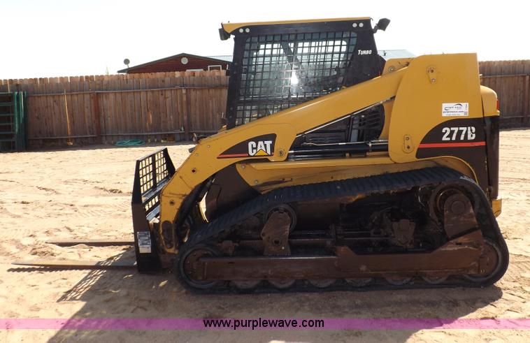image for item I7604 2005 Caterpillar 277B track skid steer