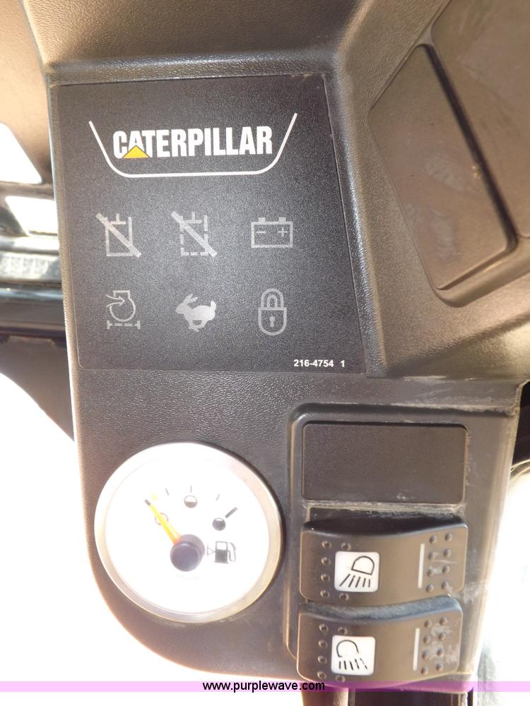 image for item I7604 2005 Caterpillar 277B track skid steer