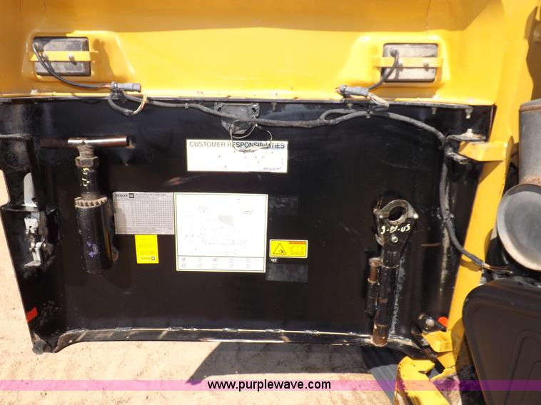 image for item I7604 2005 Caterpillar 277B track skid steer