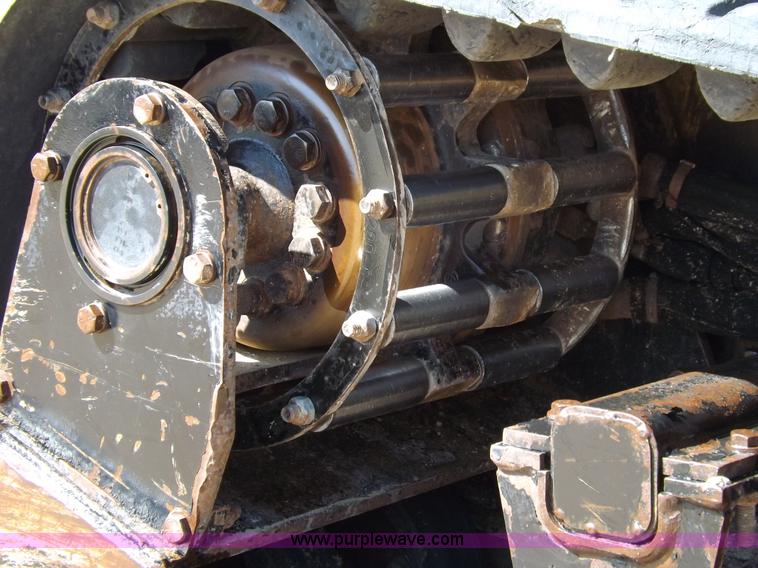 image for item I7604 2005 Caterpillar 277B track skid steer