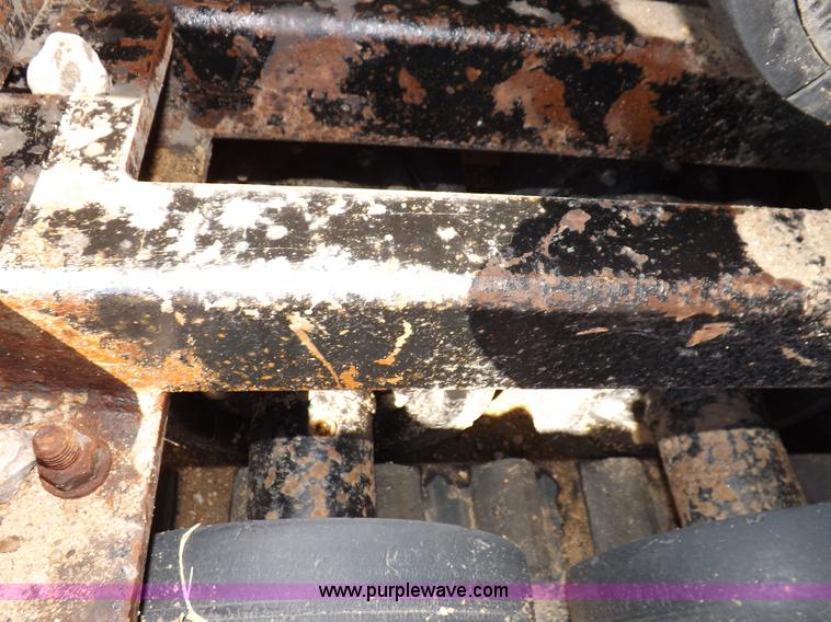 image for item I7604 2005 Caterpillar 277B track skid steer