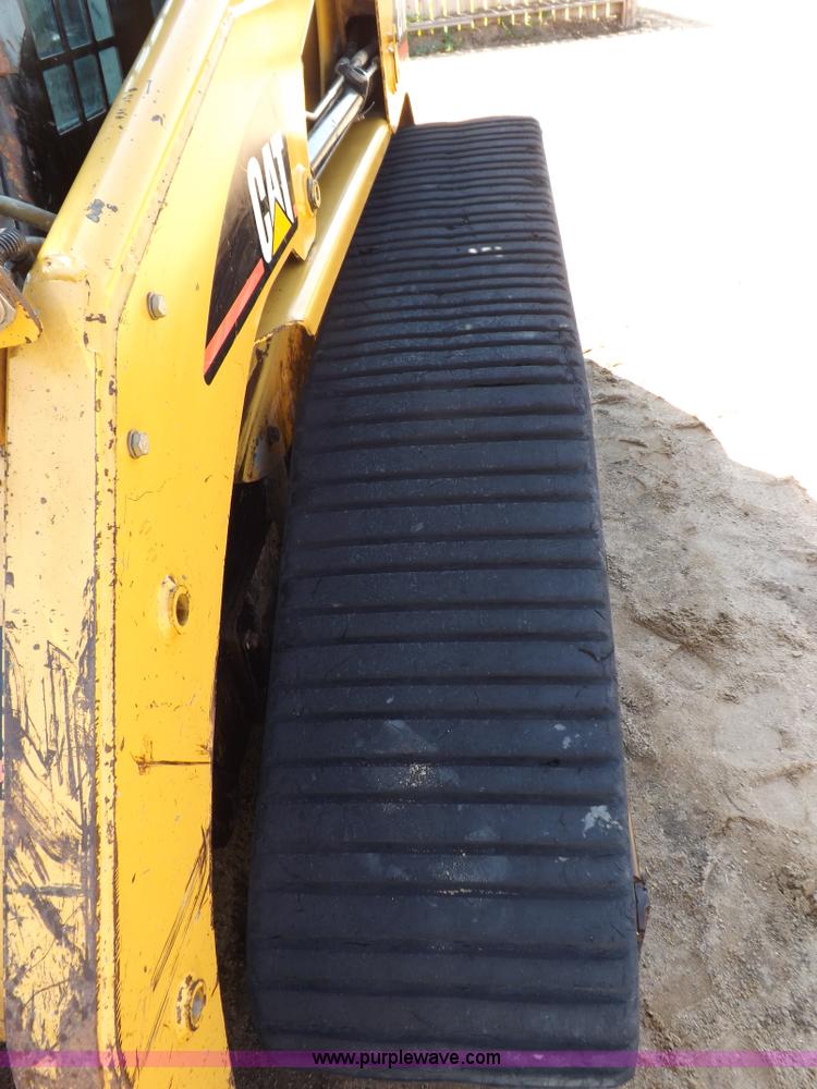 image for item I7604 2005 Caterpillar 277B track skid steer