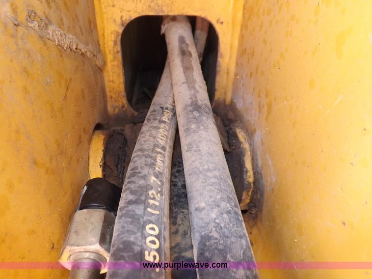 image for item I7604 2005 Caterpillar 277B track skid steer