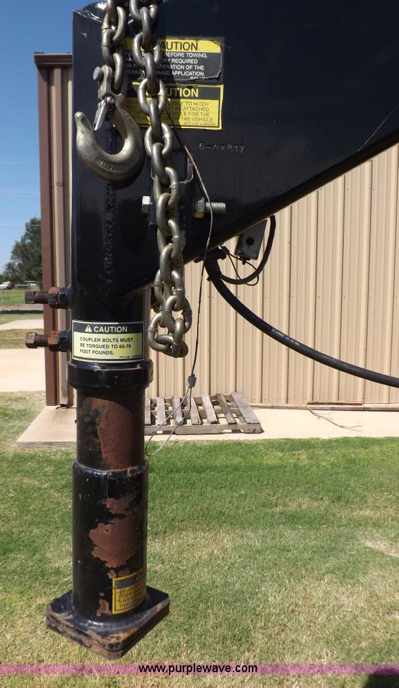 image for item I7617 2003 Wilson 37' gooseneck trailer