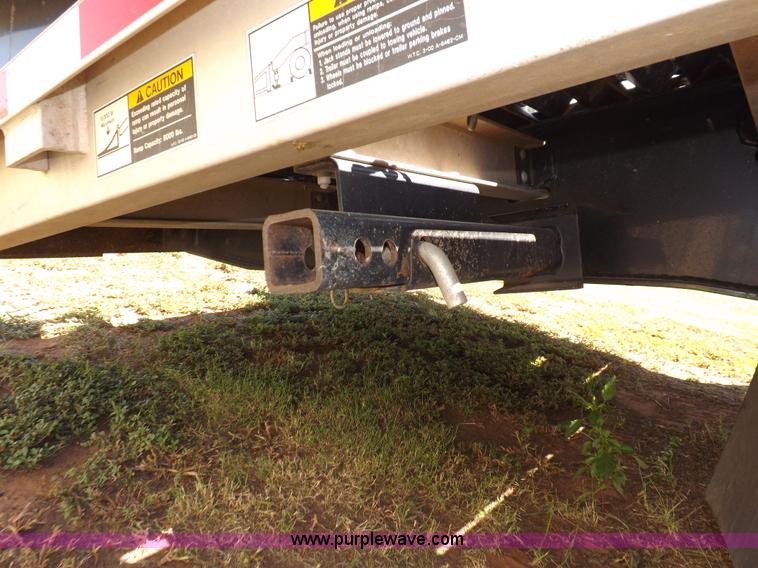 image for item I7617 2003 Wilson 37' gooseneck trailer