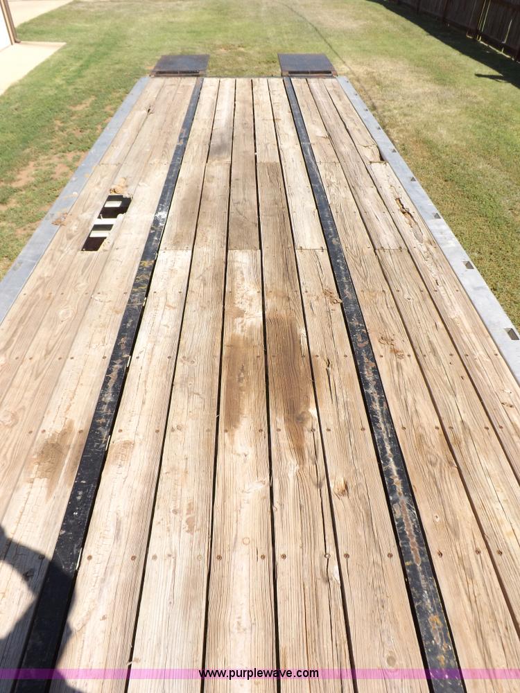 image for item I7617 2003 Wilson 37' gooseneck trailer