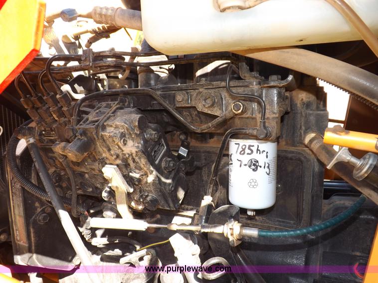 image for item I7618 2003 Case 570M XT landscape loader